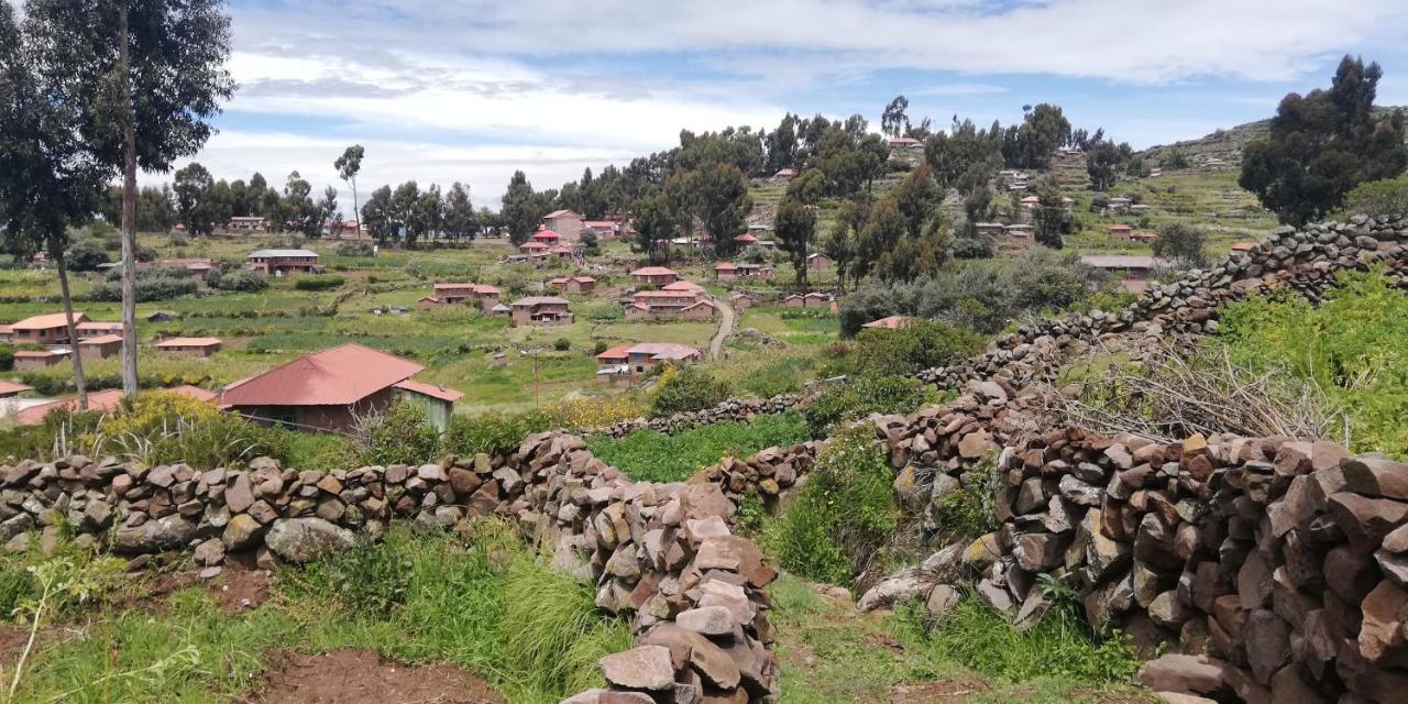 Taquile Hospedaje Mario Huillanopampa Luaran gambar