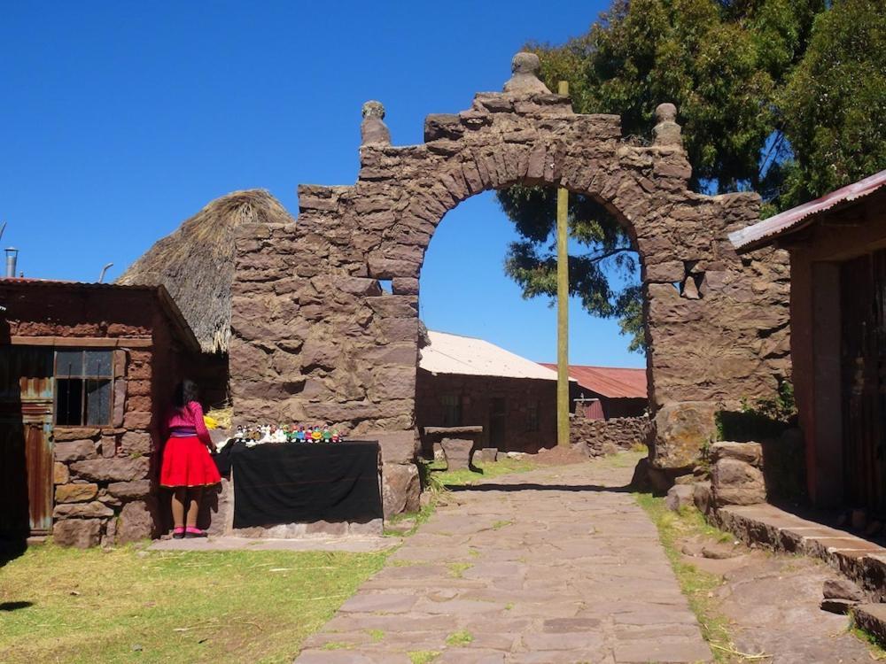 Taquile Hospedaje Mario Huillanopampa Luaran gambar