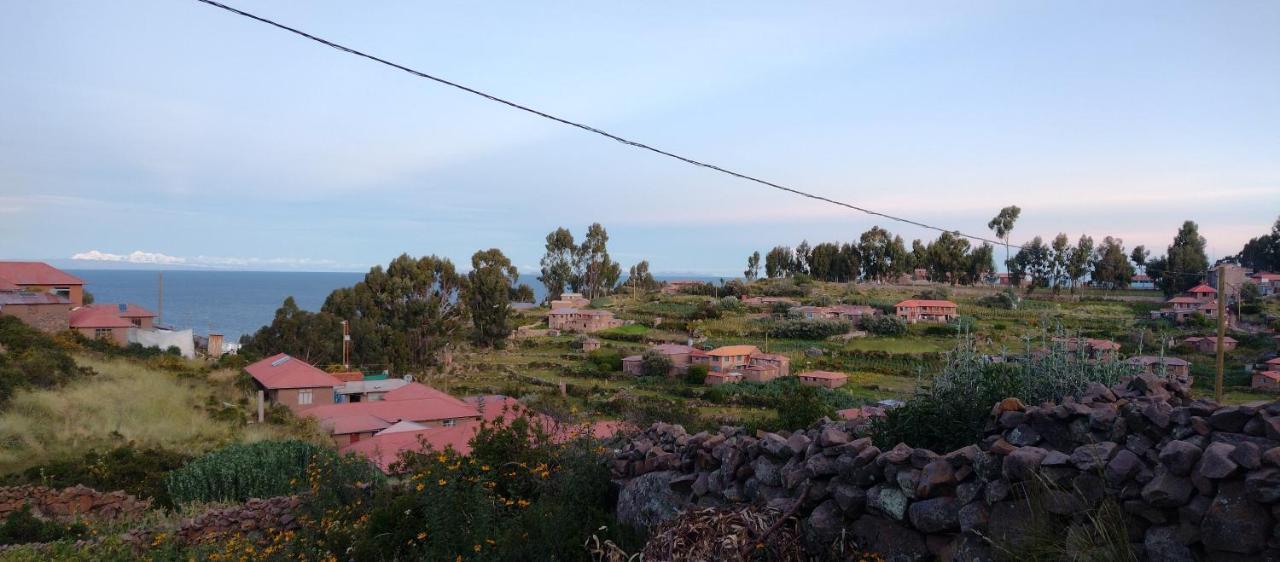 Taquile Hospedaje Mario Huillanopampa Luaran gambar