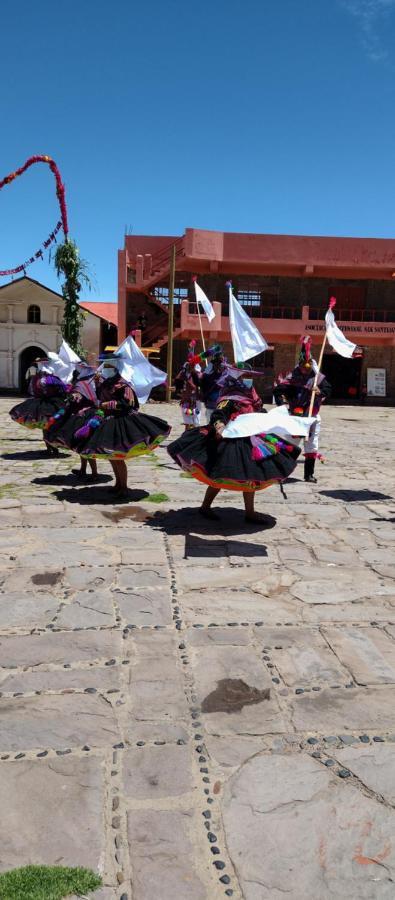 Taquile Hospedaje Mario Huillanopampa Luaran gambar