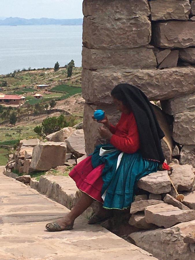 Taquile Hospedaje Mario Huillanopampa Luaran gambar